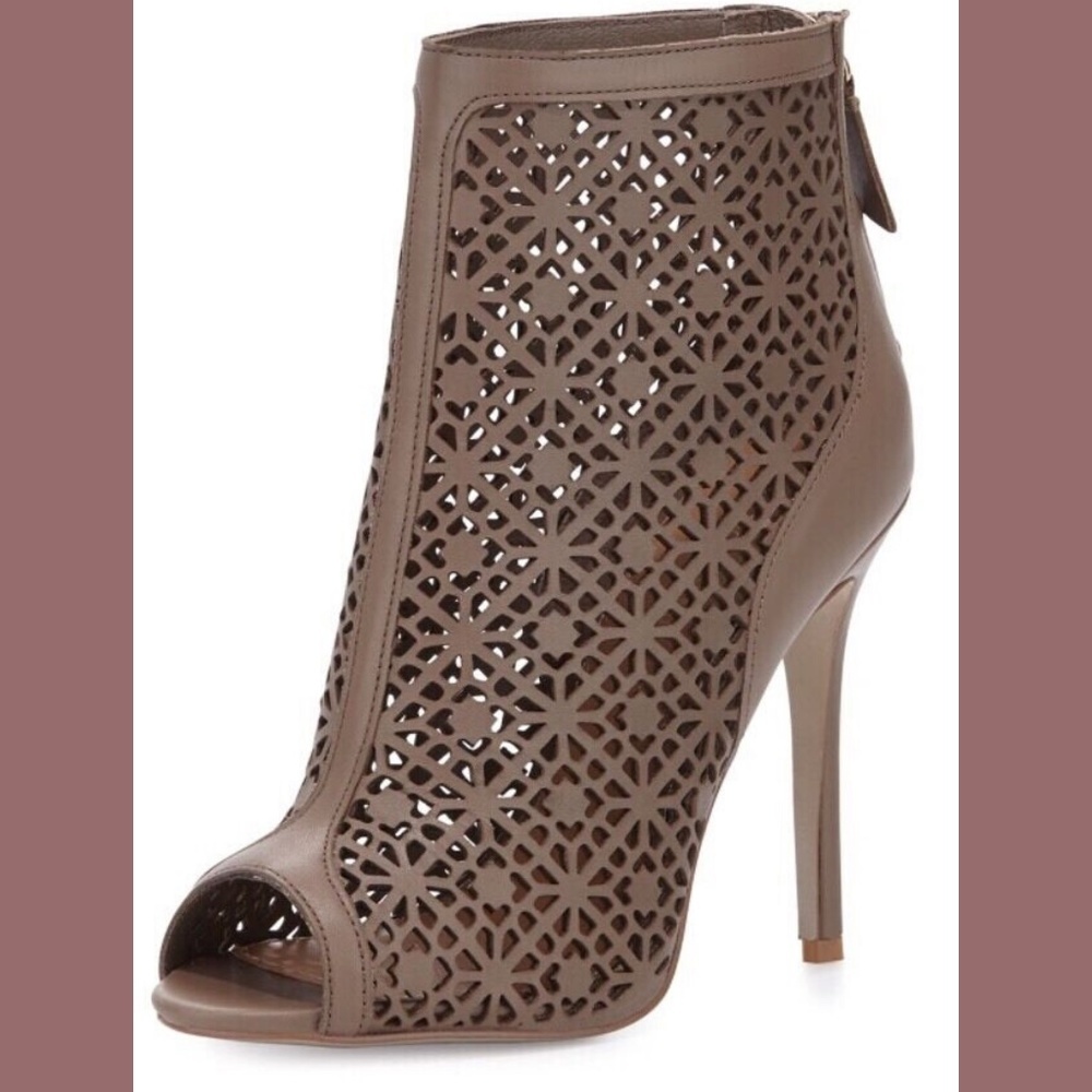 NEW‎ Badgley Mischka July Leather Peep-Toe Bootie [SZ 9M 9 ]